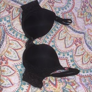 Victoria Secret 34C push up bra